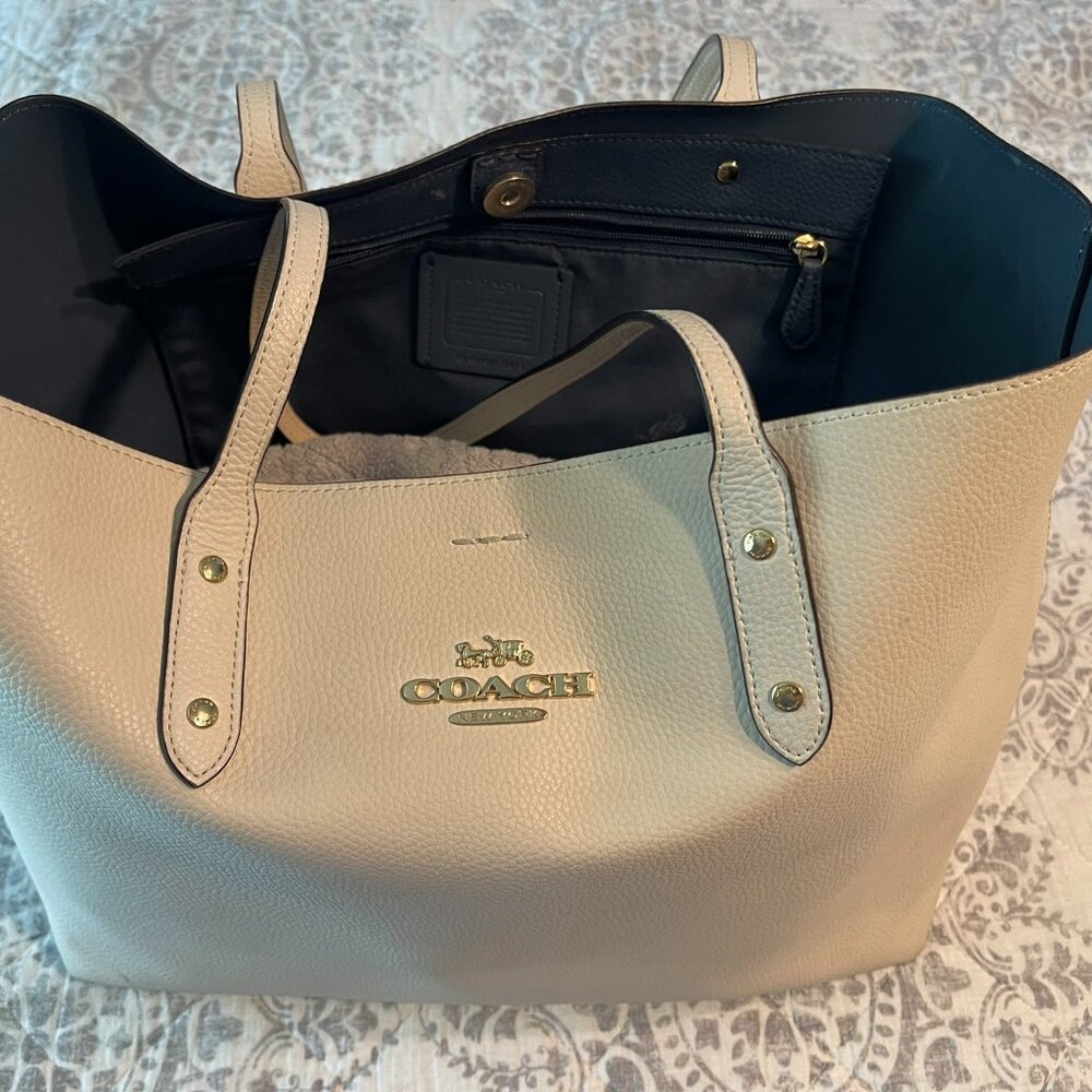 White Coach Large Tote Perfect Condition